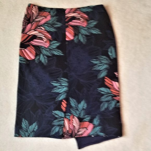 MAEVE Anthropologie Faux Wrap Pencil Skirt Navy Floral 6 - Picture 2 of 6